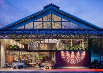 t3-architects-cambodia-java-cafe-green-industrial-building