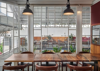 t3-architects-cambodia-java-cafe-green-industrial-building