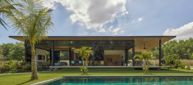 BIOCLIMATIC TROPICAL VILLA in Vietnam